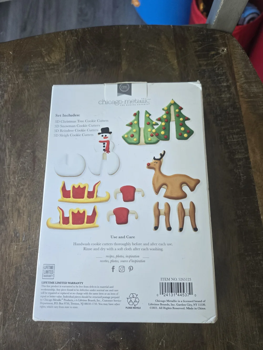 Chicago Metallic 3D Christmas Cookie Cutter Set - White/Brown/Green